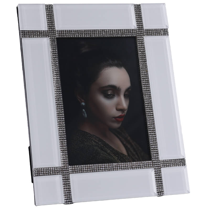 White Mirror Photo Frame Beads 26